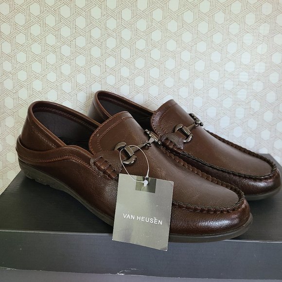 NWT Van Heusen 8M 'Drive-on' Style Brown Men's Shoes - Picture 1 of 10